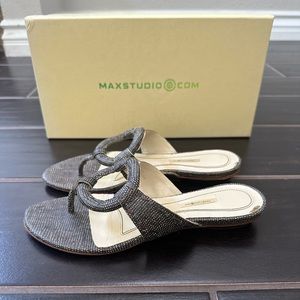 Maxstudio flat sandals 5.5M